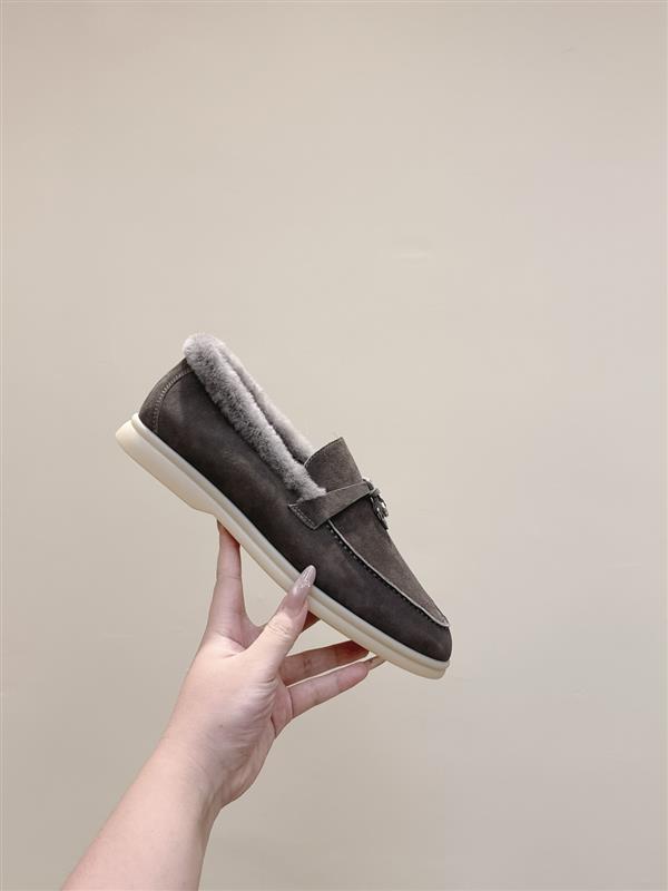 2025126104251748 440